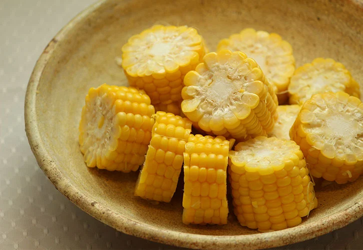 茹でずにグリルでとうもろこし！