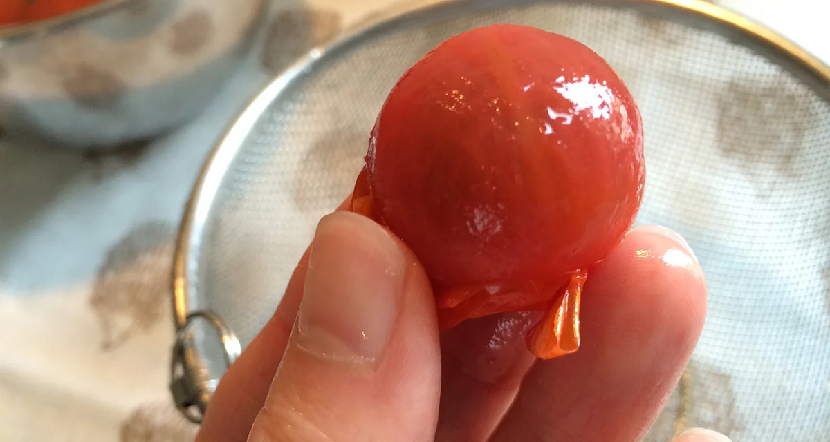 実はとっても簡単！ミニトマトの湯むき