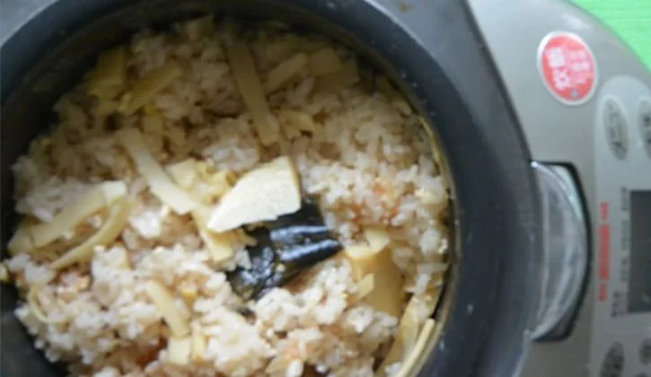 たけのこご飯は低カロリー