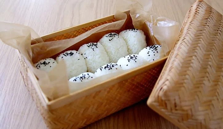 塩むすびで気軽にお出かけ！