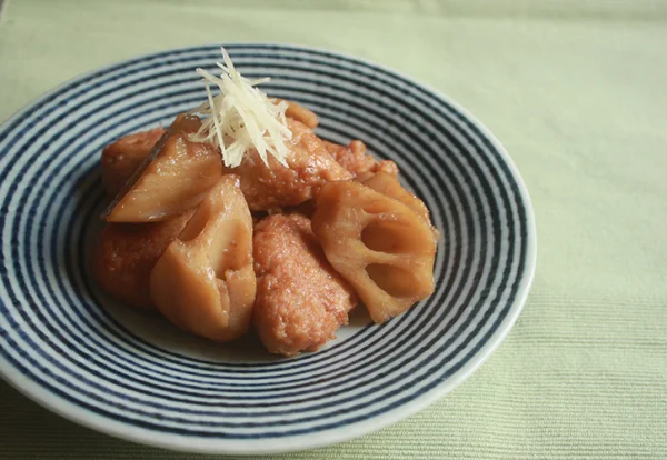 れんこんとつくねの照り煮レシピ