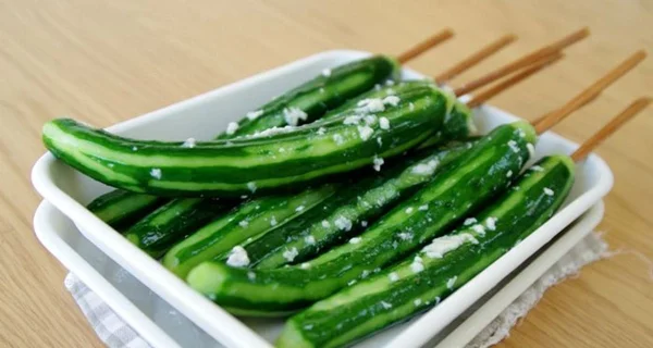 どっさり！ひんやり！がぶり！きゅうりの塩麹漬けが絶品。