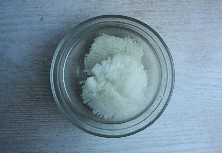 おせち料理菊花大根