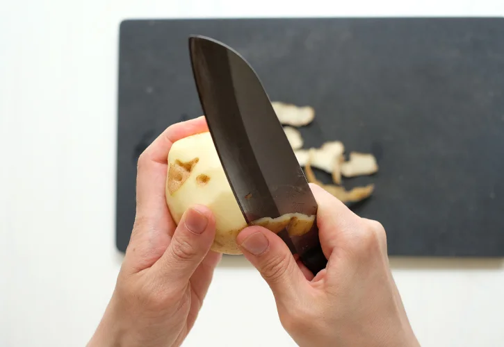 じゃがいもの皮の剥き方