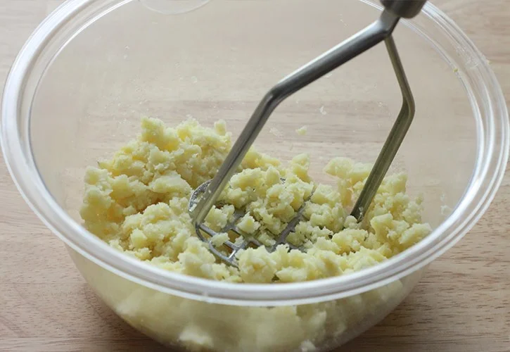 じゃがいもをマッシュポテトに