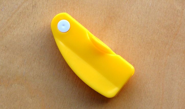 閉じた夏みかんカッター