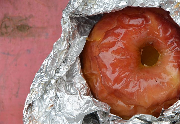 焼いた後のリンゴ