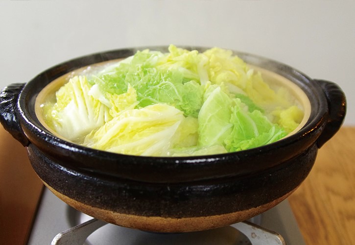 白菜鍋を作る
