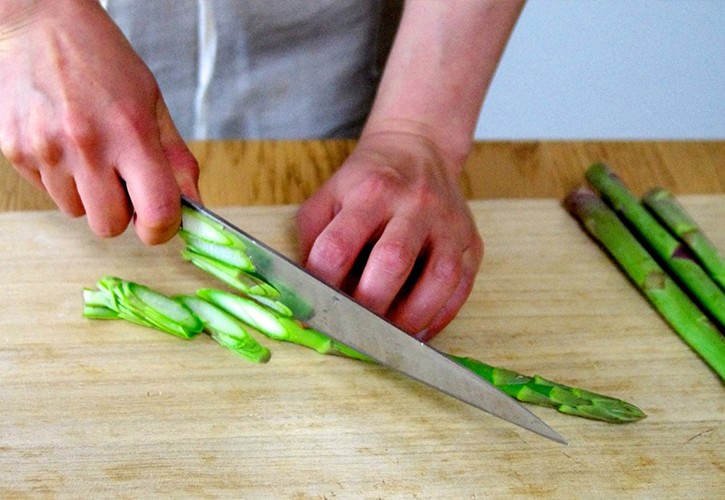 アスパラガス下ごしらえ