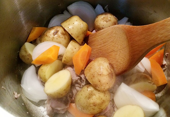 塩肉じゃがの作り方