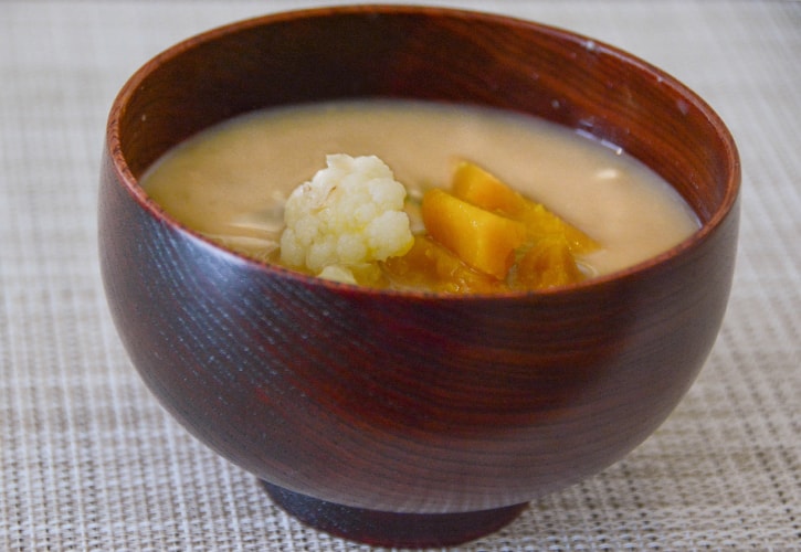 水溶き酒粕を使った味噌汁