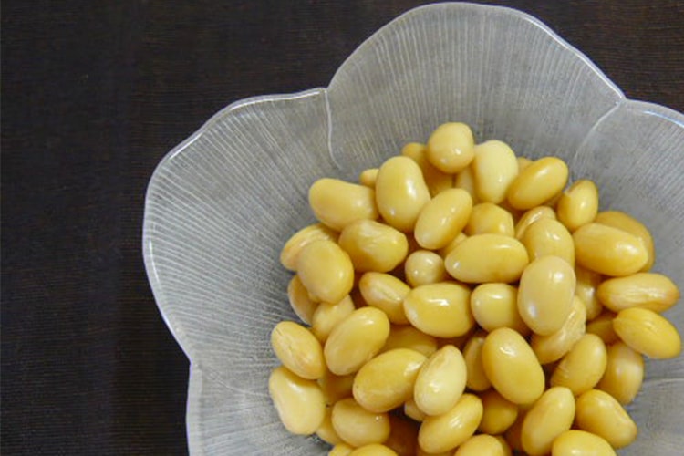 和食と蒸し大豆