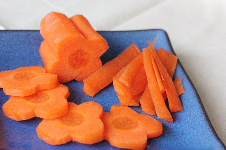 炊き込みご飯とにんじん