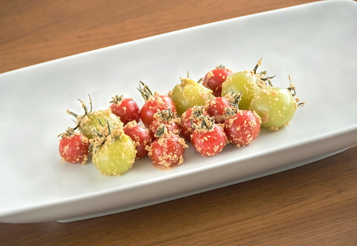 トマトをぬか漬けに