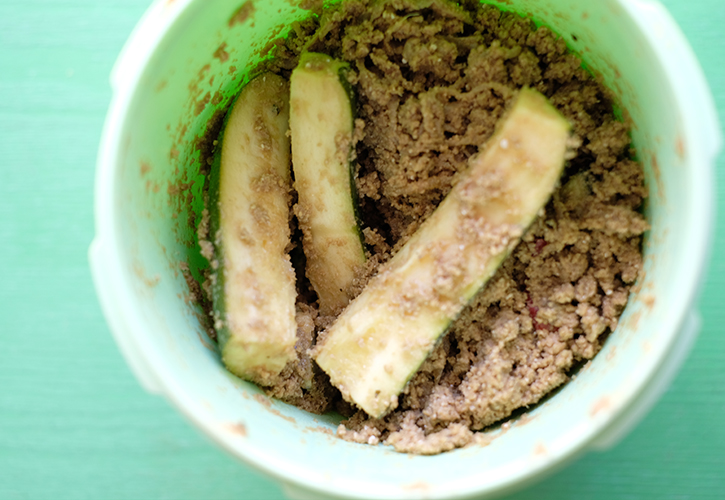 ズッキーニをぬかに漬ける