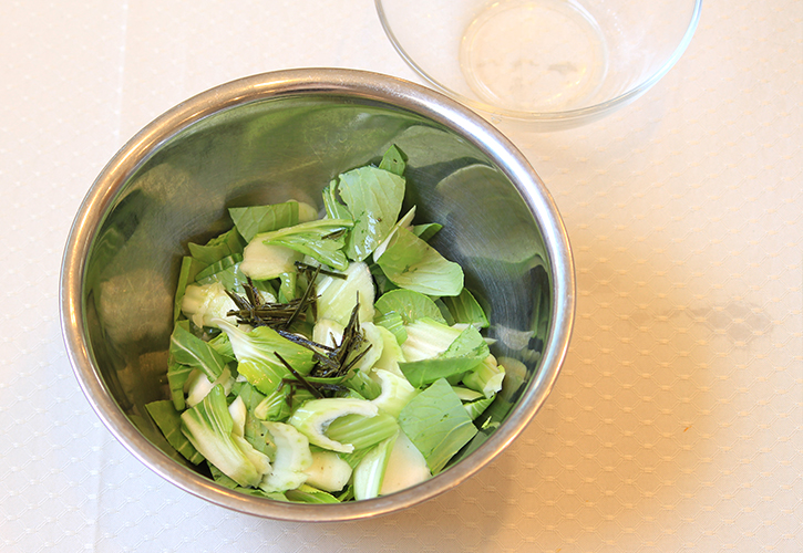 青梗菜を和える