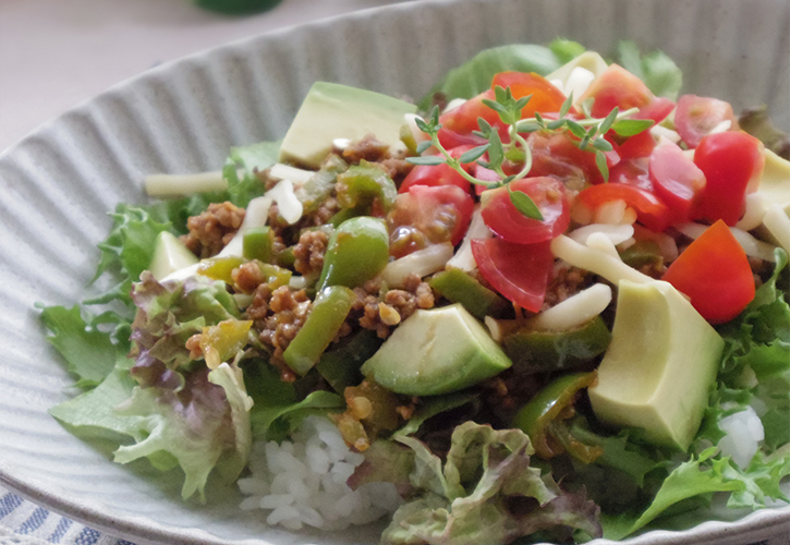 ピーマンタコライス