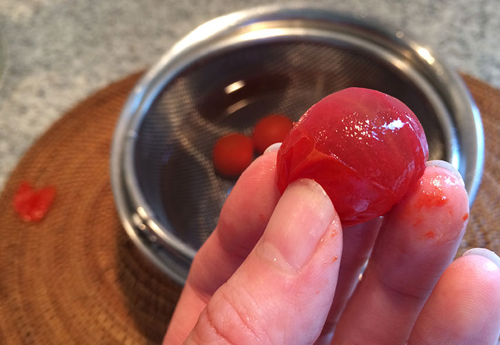 ミニトマトの湯むき