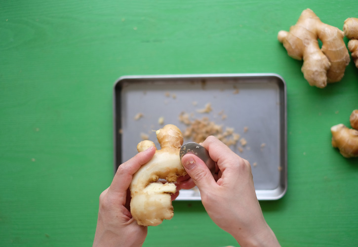 新生姜の皮むき